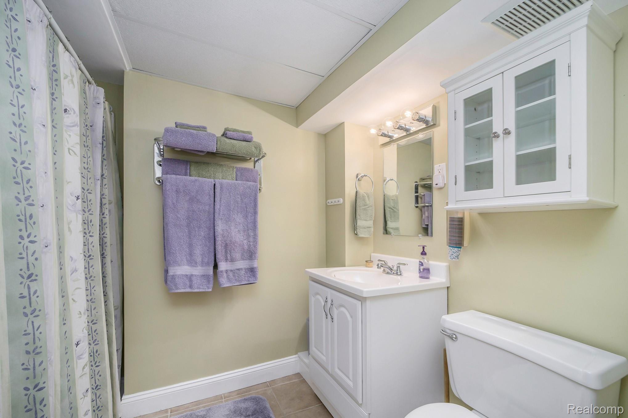 524 Hill Street Rochester, MI 48307 - Photo 27 of 40 017A6649.jpg