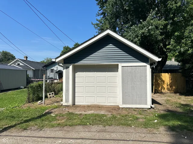 $199,500 | 1135 North Holmes Avenue, Indianapolis, IN 46222