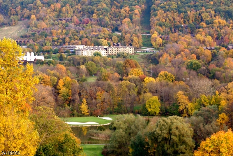 2 Chamonix Drive, Unit 333 Vernon, NJ 07462 - Photo 2 of 13