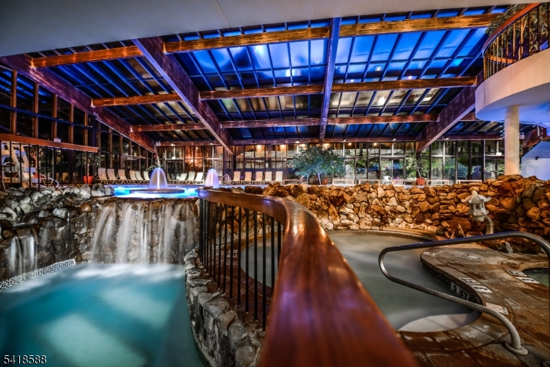 2 Chamonix Drive, Unit 333 Vernon, NJ 07462 - Photo 4 of 13