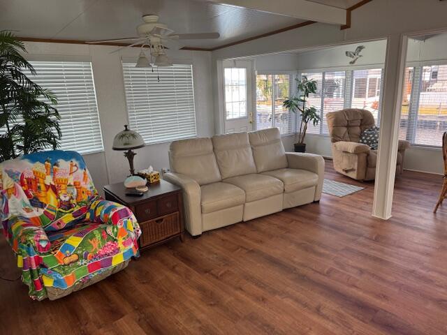 1213 Linda Road, Unit 20 Okeechobee, FL 34974 - Photo 7 of 17 Living area