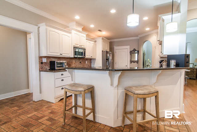 11099 Niblick Loop Fairhope, AL 36532 - Photo 16 of 33 Kitchen