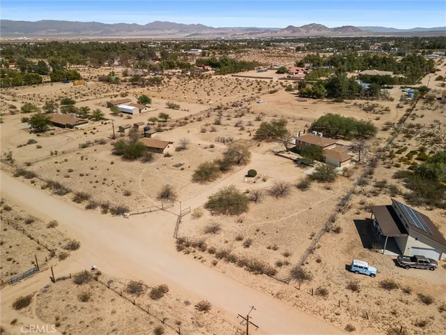 a view of a sky view