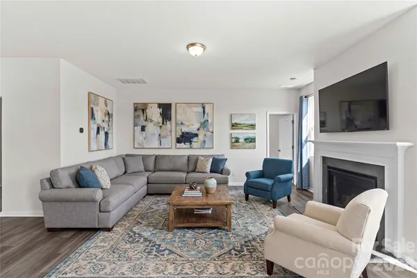 $490,000 | 9032 Willowfield Drive, Charlotte, NC 28269