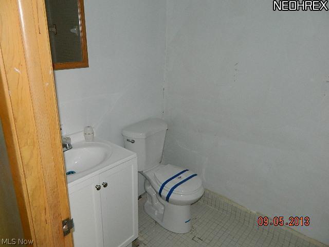 18221 Libby Road Maple Heights, OH 44137 - Photo 6 of 16 Gallery Image 6