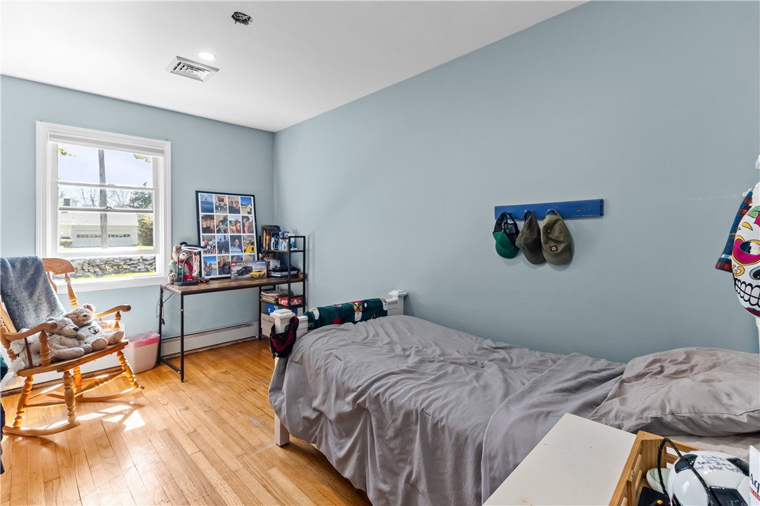 386 Stone Church Road Tiverton, RI 02878 - Photo 18 of 38