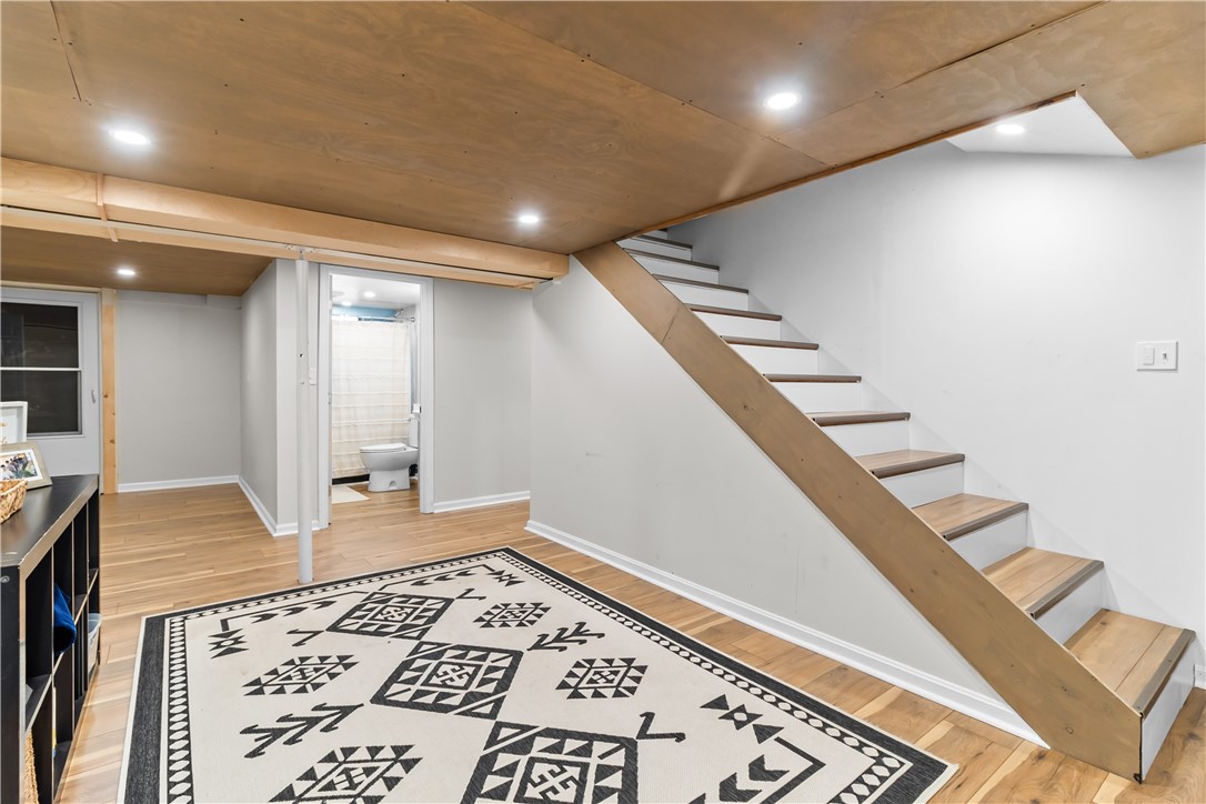 386 Stone Church Road Tiverton, RI 02878 - Photo 33 of 38