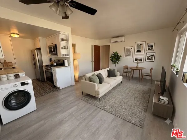 $3,650 | 2106 Pisani Place, Unit 5, Venice, CA 90291