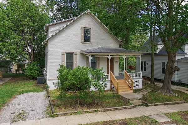 $175,000 | 505 West Oakland Avenue, Bloomington, IL 61701