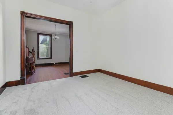 $175,000 | 505 West Oakland Avenue, Bloomington, IL 61701