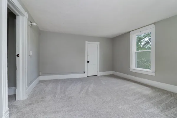 $175,000 | 505 West Oakland Avenue, Bloomington, IL 61701