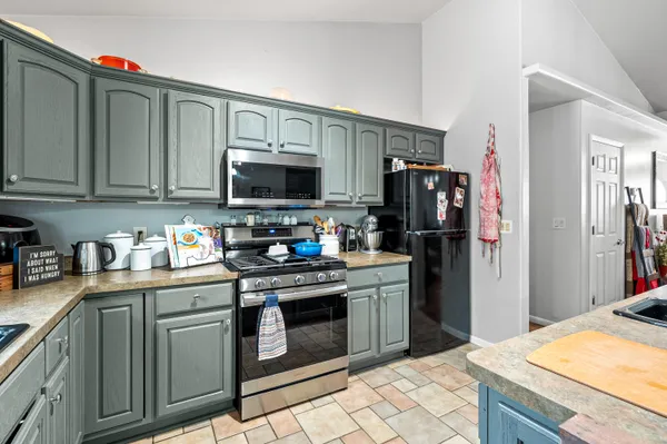 $470,000 | 223 Leo Drive, Burlington, MI 49029