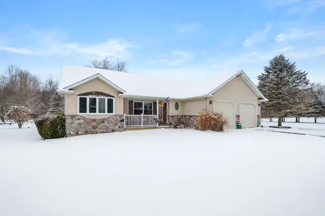 $470,000 | 223 Leo Drive, Burlington, MI 49029