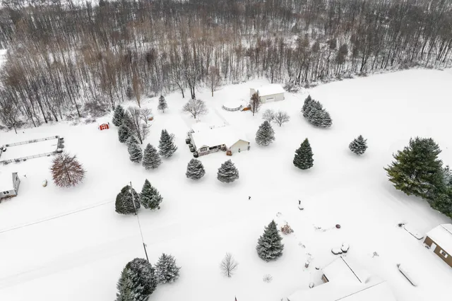 $470,000 | 223 Leo Drive, Burlington, MI 49029