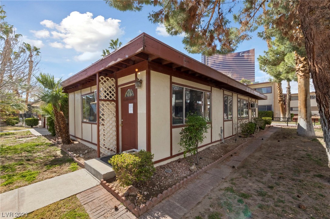 350 East Desert Inn Road, Unit H110 Las Vegas, NV 89109 - Photo 17 of 19 Gallery Image 17