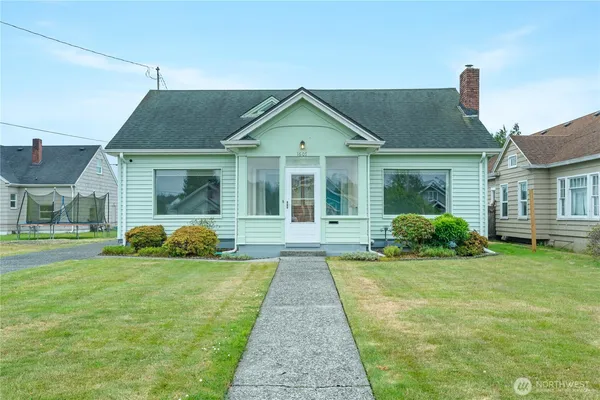 $299,000 | 1607 Morgan Street, Aberdeen, WA 98520