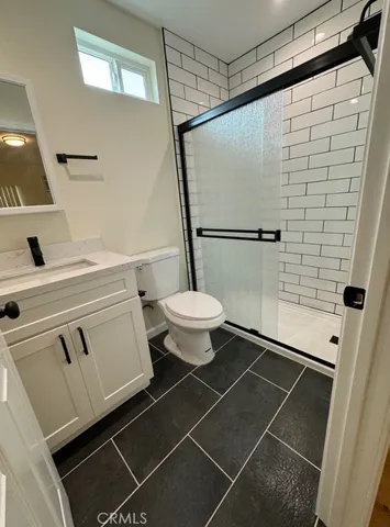 $2,400 | 2034 1/2 East 77th Street, Los Angeles, CA 90001