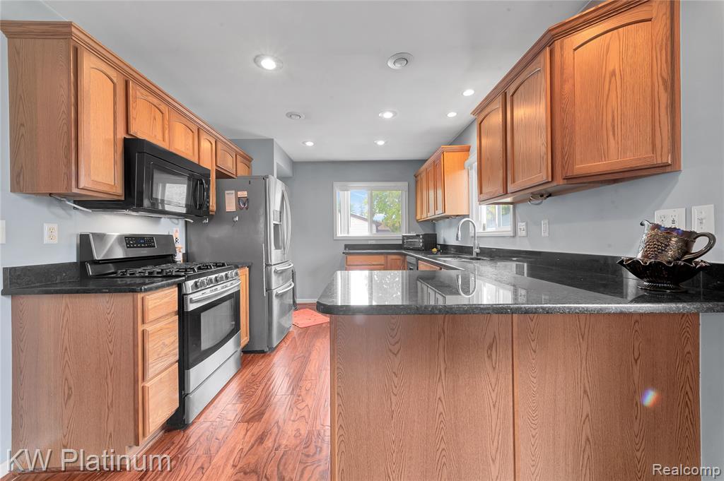 49171 Fuller Road Chesterfield, MI 48051 - Photo 9 of 9