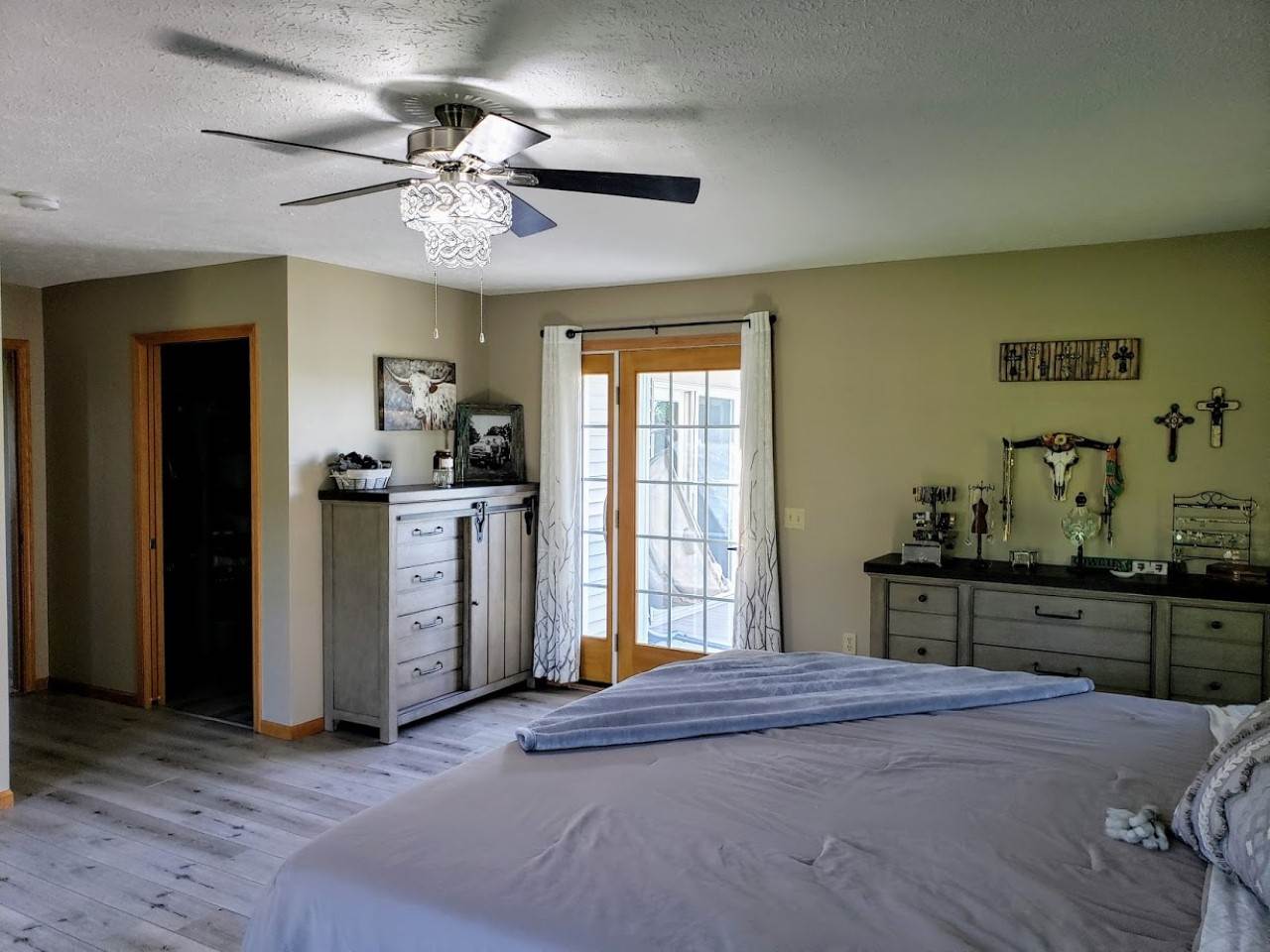 1258 Cheesman Road St. Louis, MI 48880 - Photo 15 of 49 1879511-14.JPG