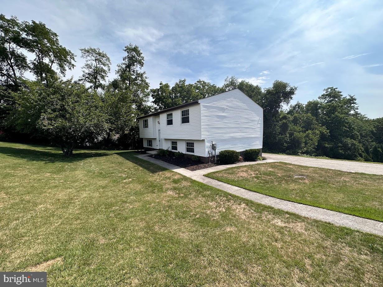 2635 Bert Fowler Road Manchester, MD 21102 - Photo 20 of 21 Side View