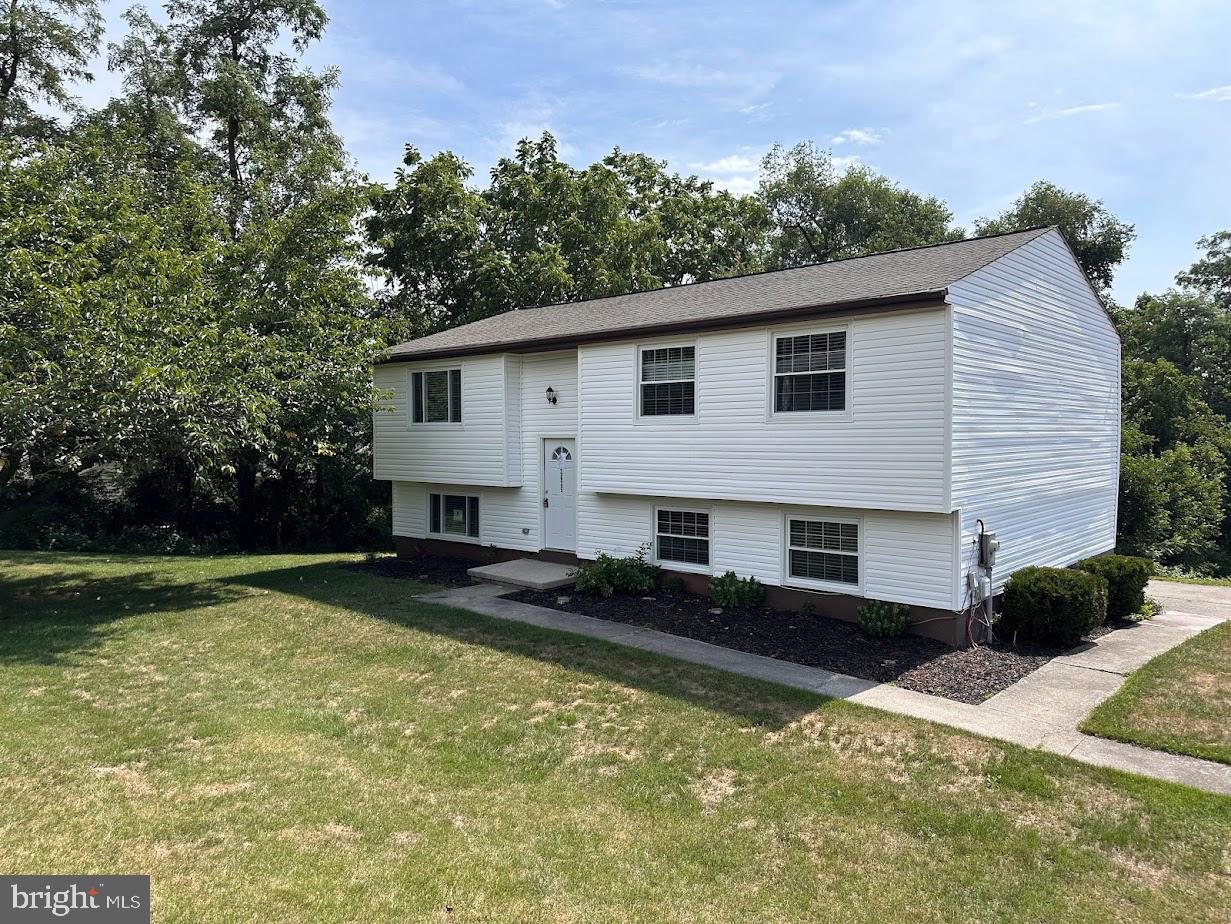 2635 Bert Fowler Road Manchester, MD 21102 - Photo 21 of 21 Side View