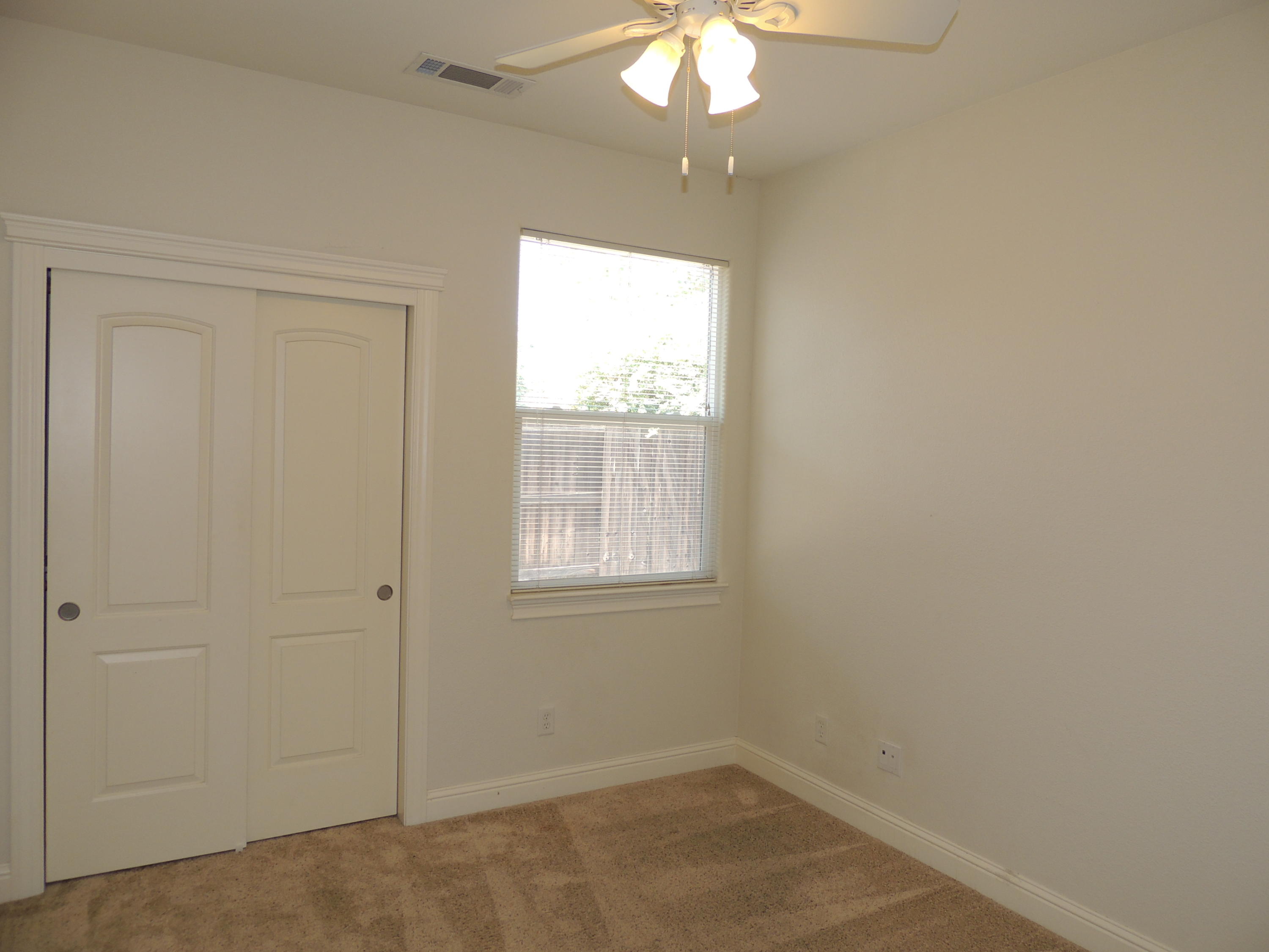 2076 Tarmac Road Redding, CA 96003 - Photo 13 of 26 Bedroom 2