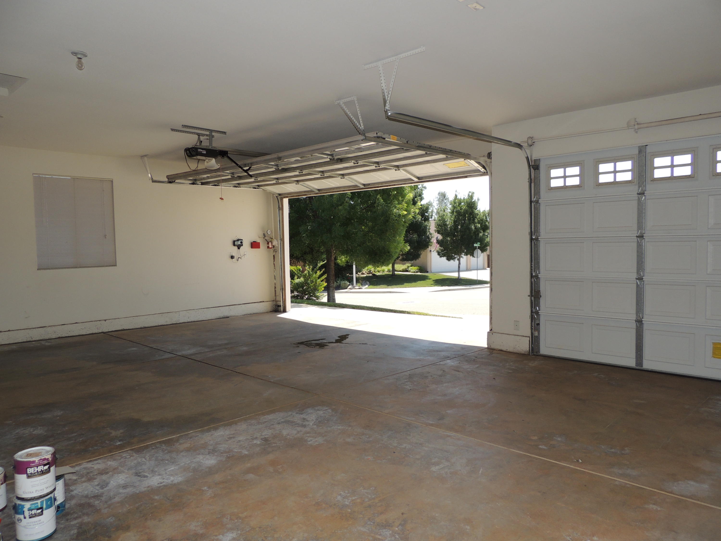 2076 Tarmac Road Redding, CA 96003 - Photo 21 of 26 Huge Garage