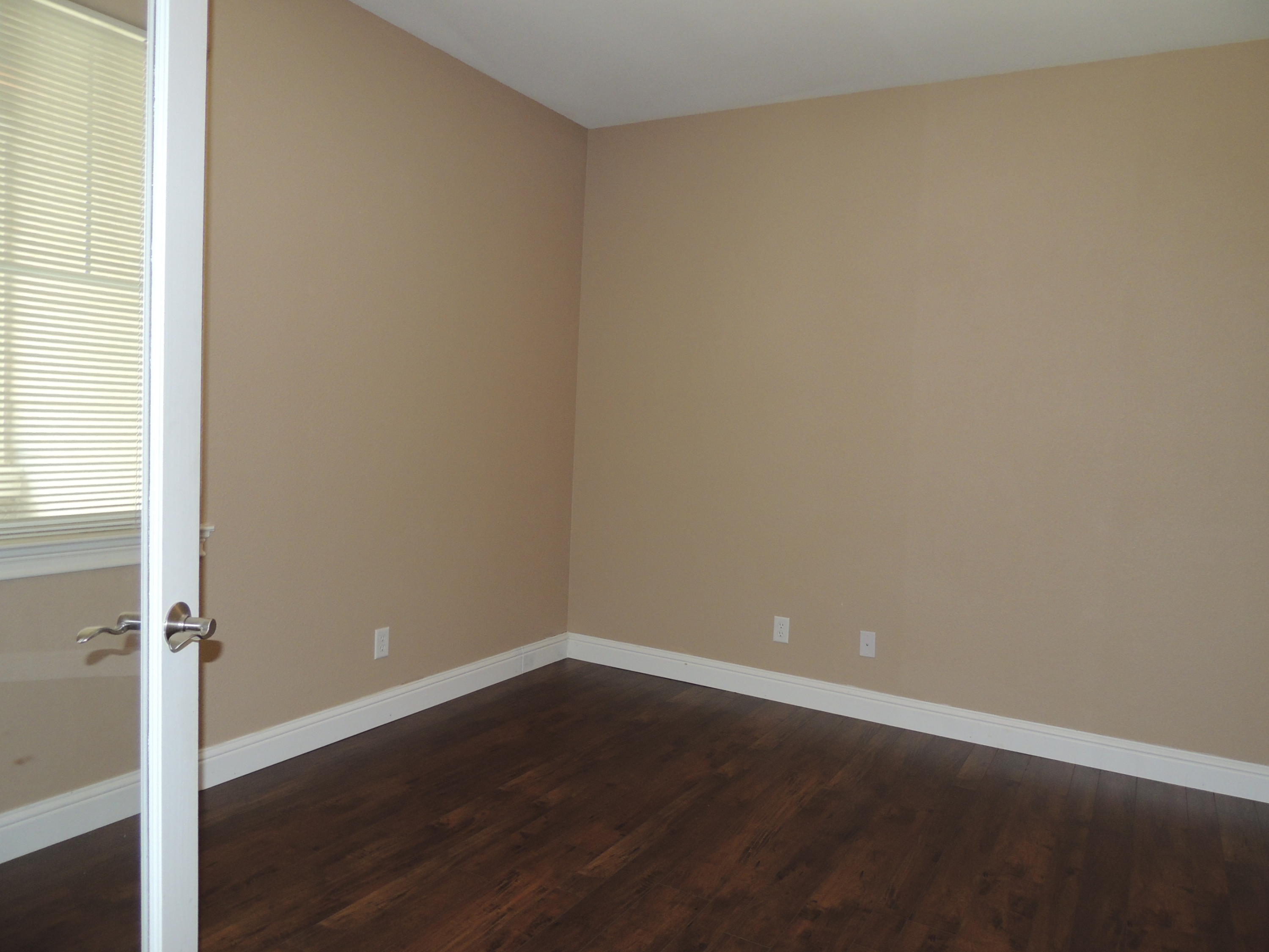 2076 Tarmac Road Redding, CA 96003 - Photo 10 of 26 Den