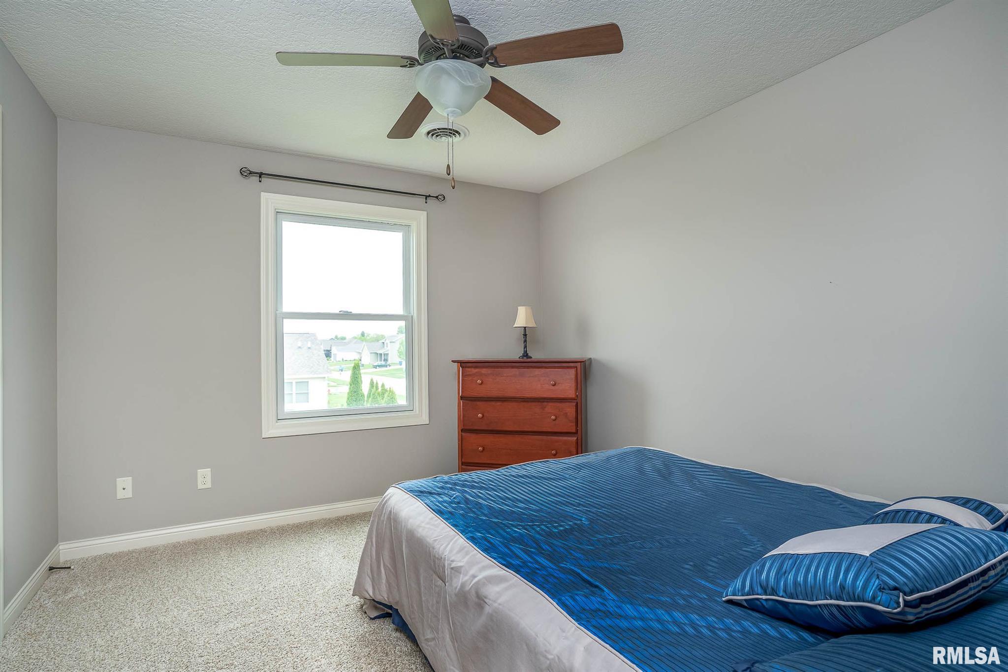 802 Stonebridge Circle Eldridge, IA 52748 - Photo 14 of 18