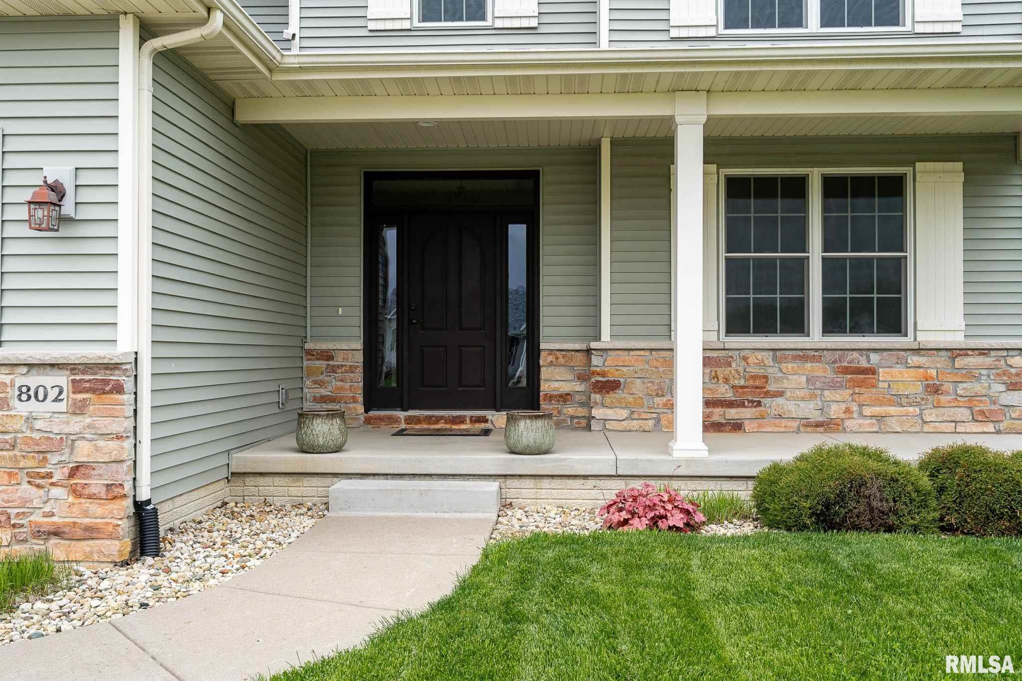 802 Stonebridge Circle Eldridge, IA 52748 - Photo 2 of 18