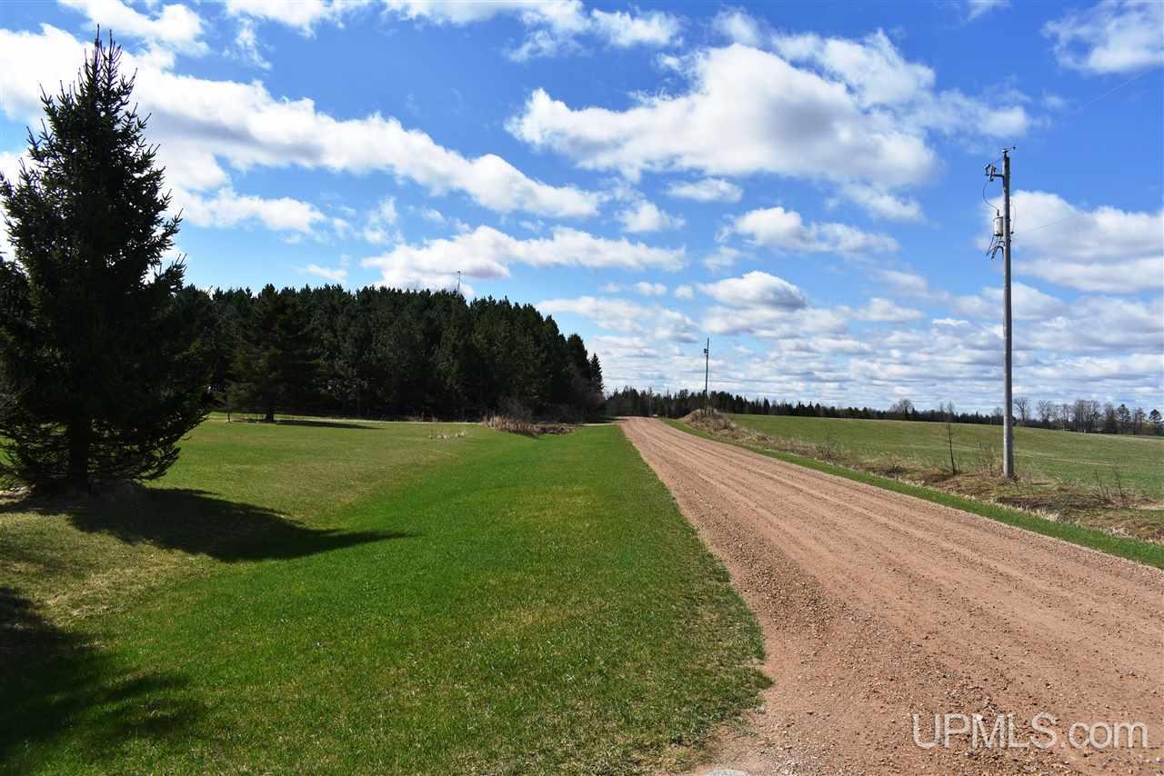 12190 Farmfield Road Rock, MI 49880 - Photo 11 of 37