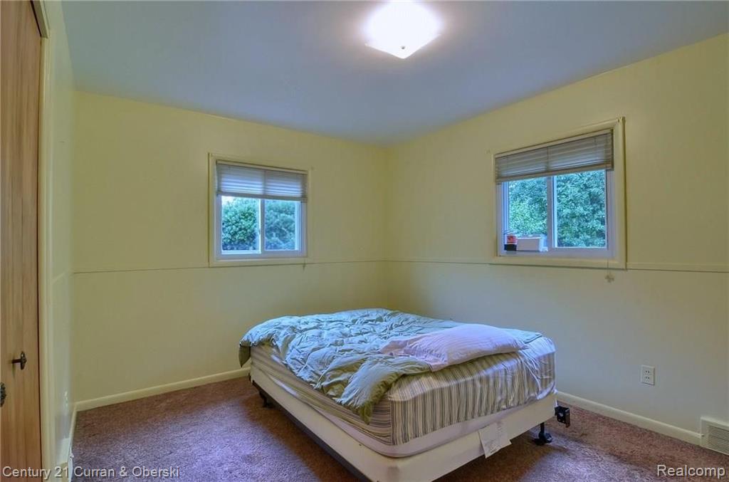 28211 Peppermill Road Farmington Hills, MI 48331 - Photo 11 of 26