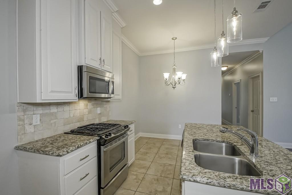 7703 Ibiza Drive Baton Rouge, LA 70820 - Photo 11 of 18