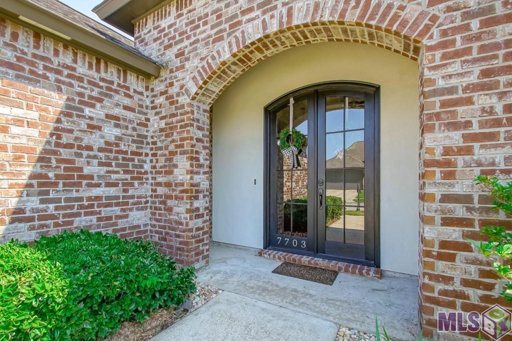 7703 Ibiza Drive Baton Rouge, LA 70820 - Photo 4 of 18