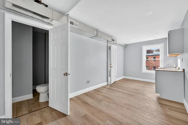 $1,500 | 11 North Willow Street, Unit 2, Trenton, NJ 08608