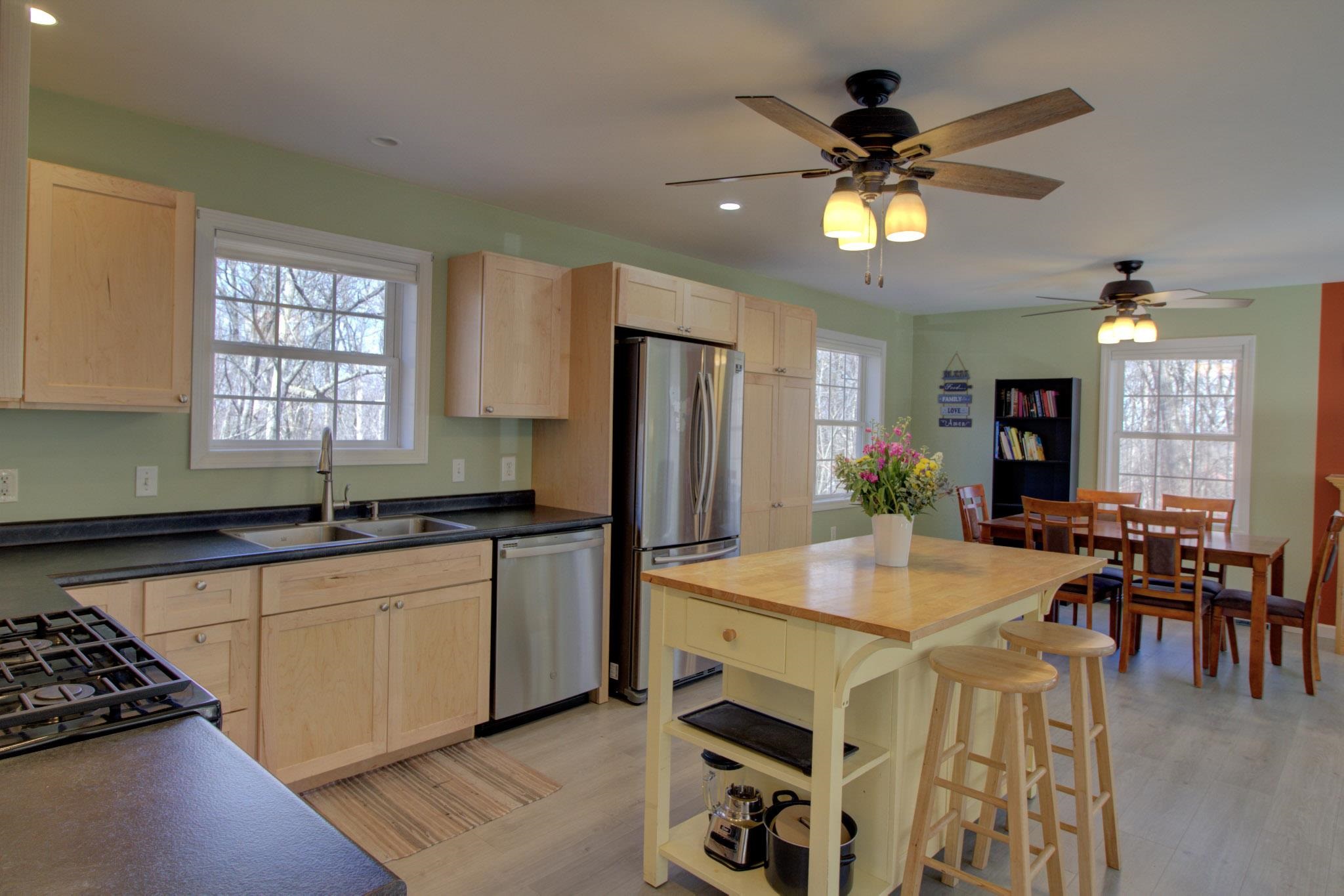 47 Lovers Lane Grand Isle, VT 05458 - Photo 17 of 51