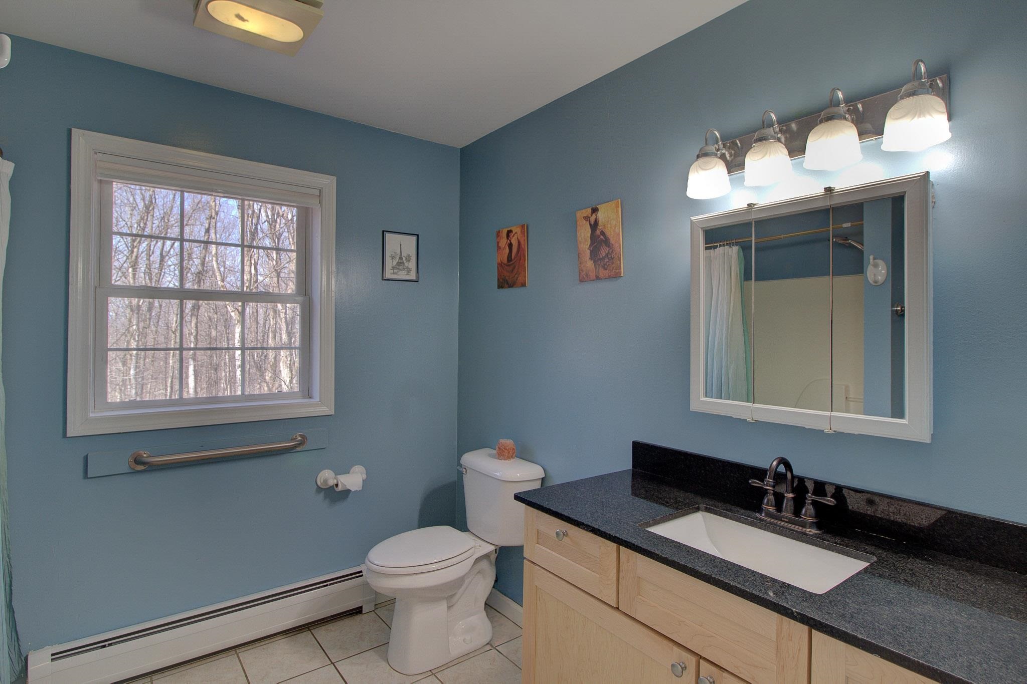 47 Lovers Lane Grand Isle, VT 05458 - Photo 28 of 51