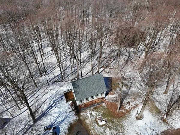 $464,900 | 47 Lovers Lane, Grand Isle, VT 05458