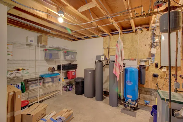 $464,900 | 47 Lovers Lane, Grand Isle, VT 05458