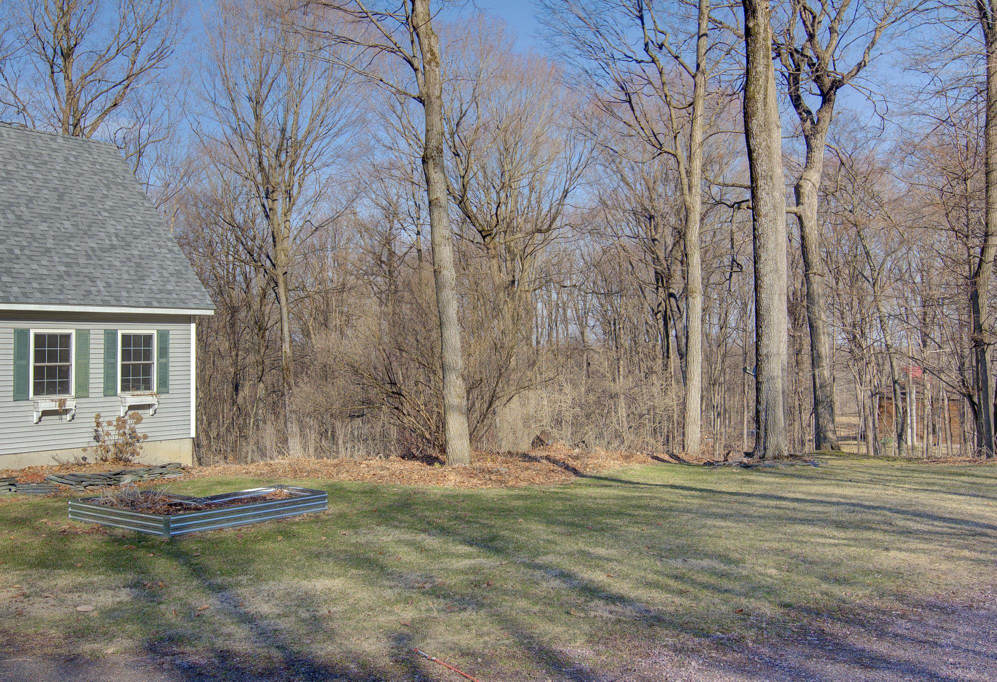 47 Lovers Lane Grand Isle, VT 05458 - Photo 6 of 51