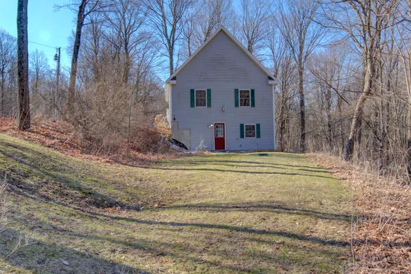 $464,900 | 47 Lovers Lane, Grand Isle, VT 05458