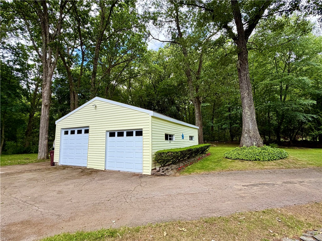 328 Rhodes Avenue Woonsocket, RI 02895 - Photo 23 of 29