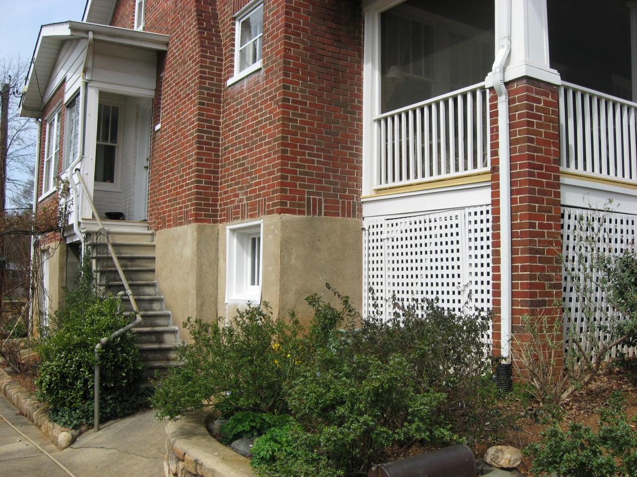 1915 Sheffield Road Southwest Roanoke, VA 24015 - Photo 18 of 31 Side Porch