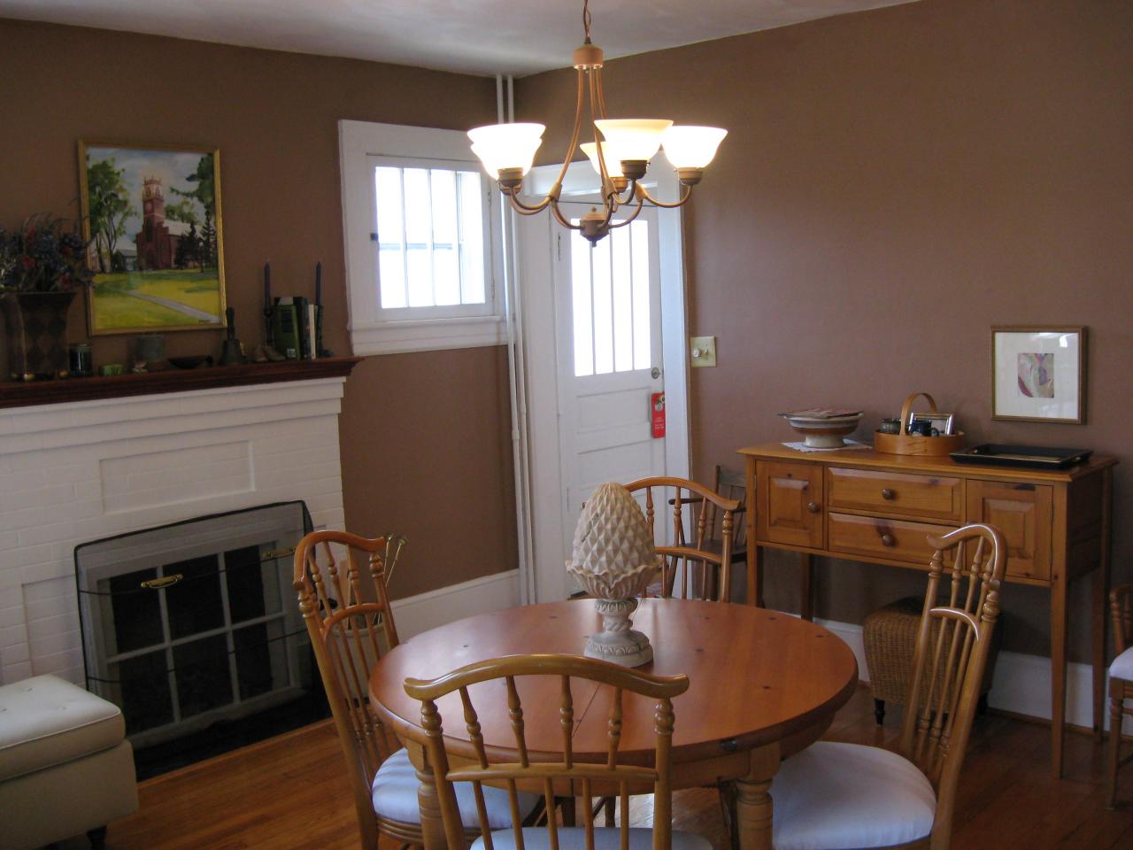1915 Sheffield Road Southwest Roanoke, VA 24015 - Photo 6 of 31 Living Room