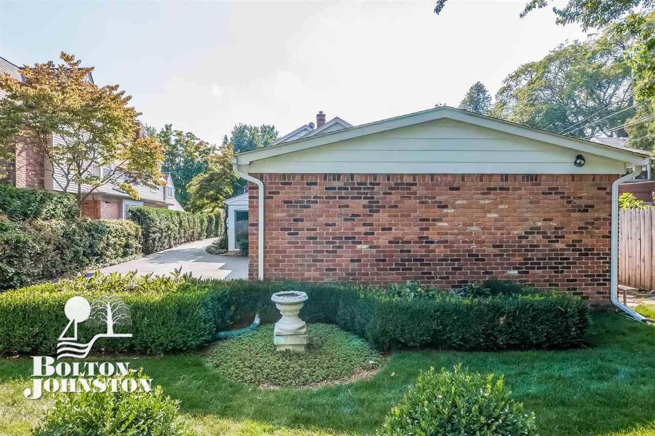 172 Merriweather Road Grosse Pointe, MI 48236 - Photo 45 of 50 Lot 50'x170'