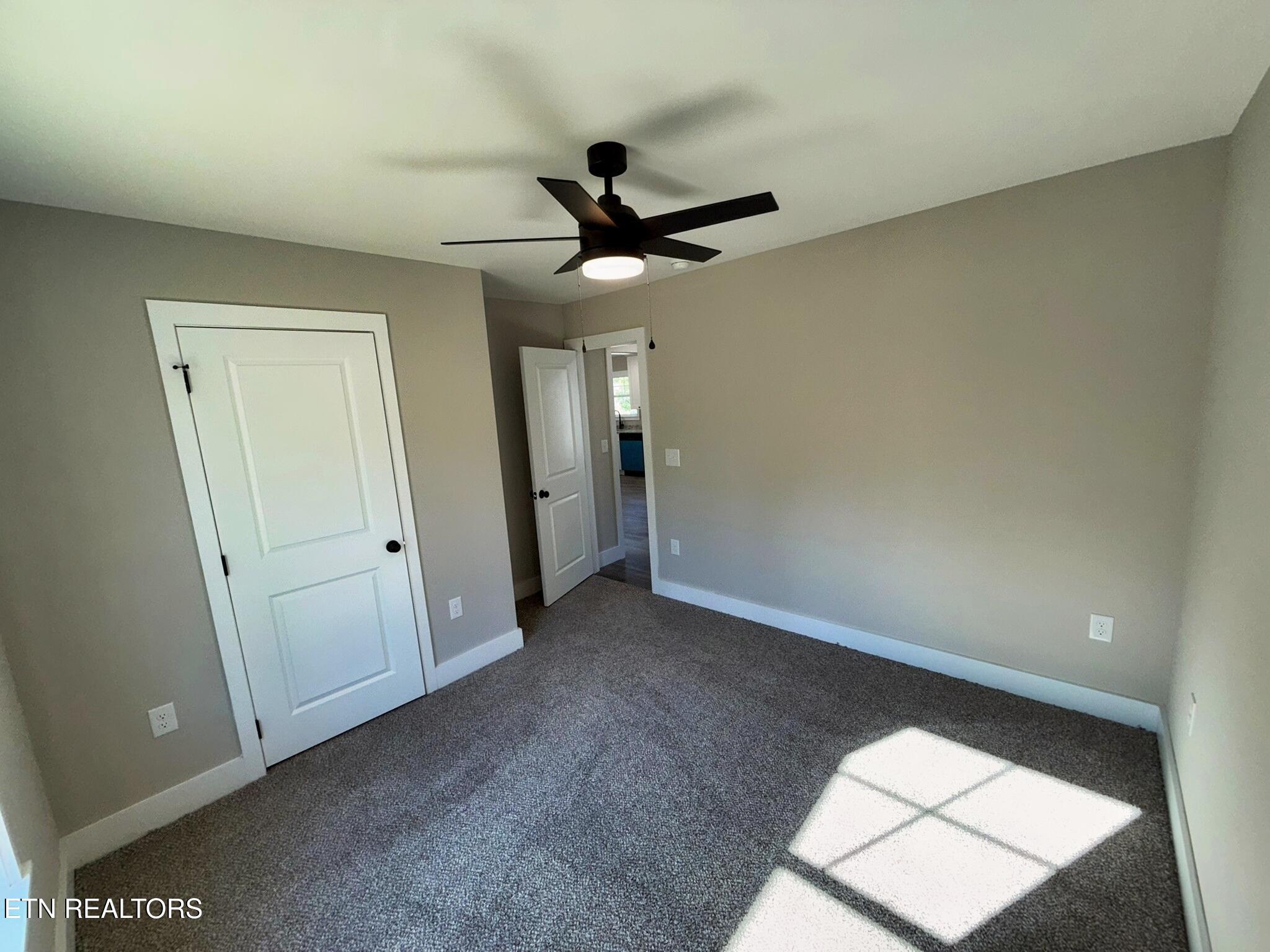 408 Glade Springs Road La Follette, TN 37766 - Photo 20 of 27 IMG_5011