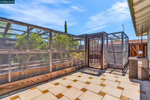 $579,000 | 4380 St Charles Place, Concord, CA 94521