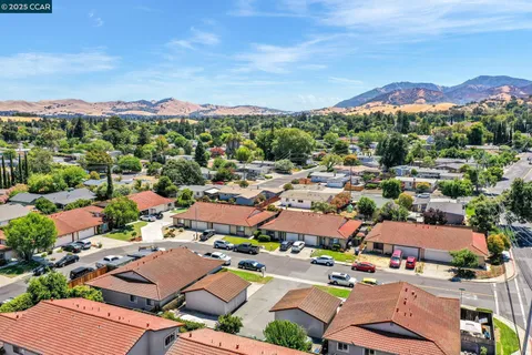 $579,000 | 4380 St Charles Place, Concord, CA 94521