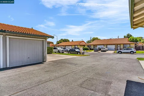 $579,000 | 4380 St Charles Place, Concord, CA 94521