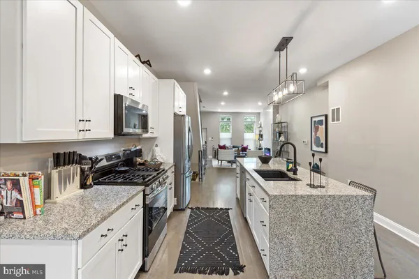 $2,800 | 1532 North Broadway, Baltimore, MD 21213